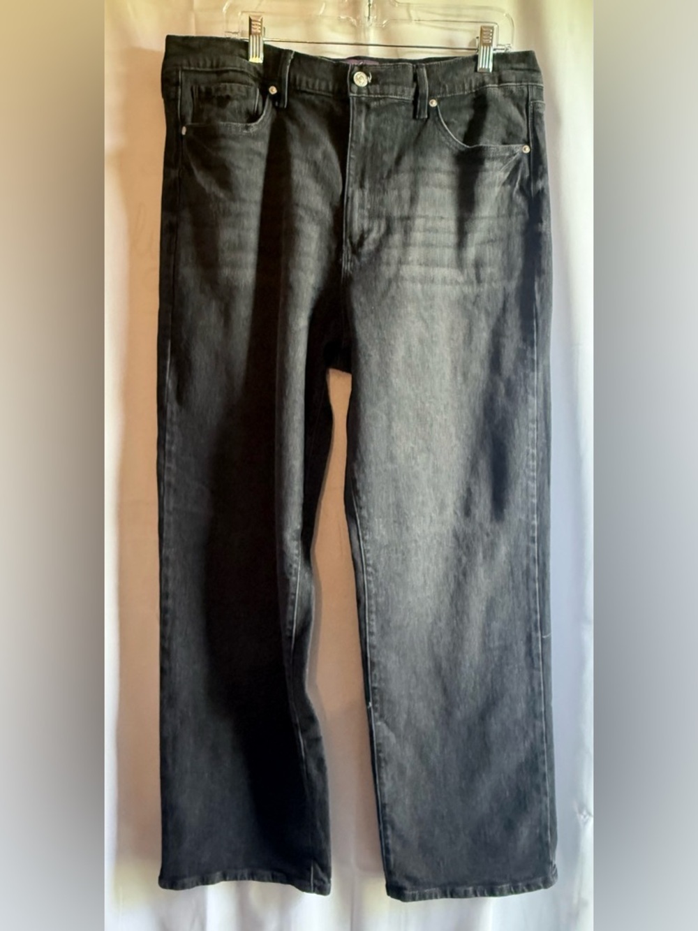 Gloria Vanderbilt Relaxed Straight Jeans in Black Size 14 NWT